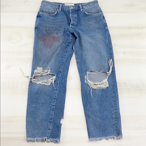 FREE PEOPLE Tattooed Print Ripped Boyfriend Jean - Picture 3 of 16